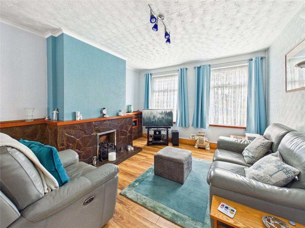 Property photo 3 of 25 Picture No. 07