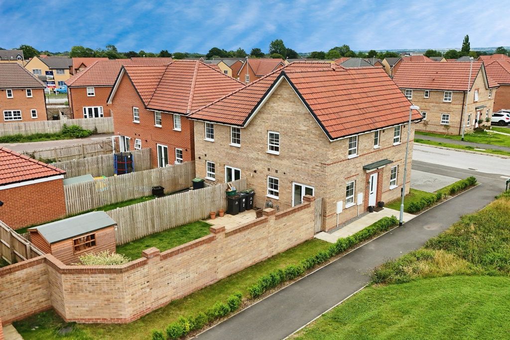 Property photo 3 of 19