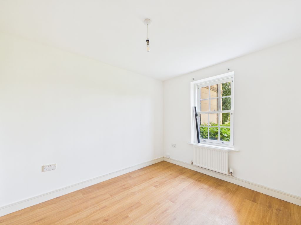 Property photo 3 of 15 Reception Room/Bedroom