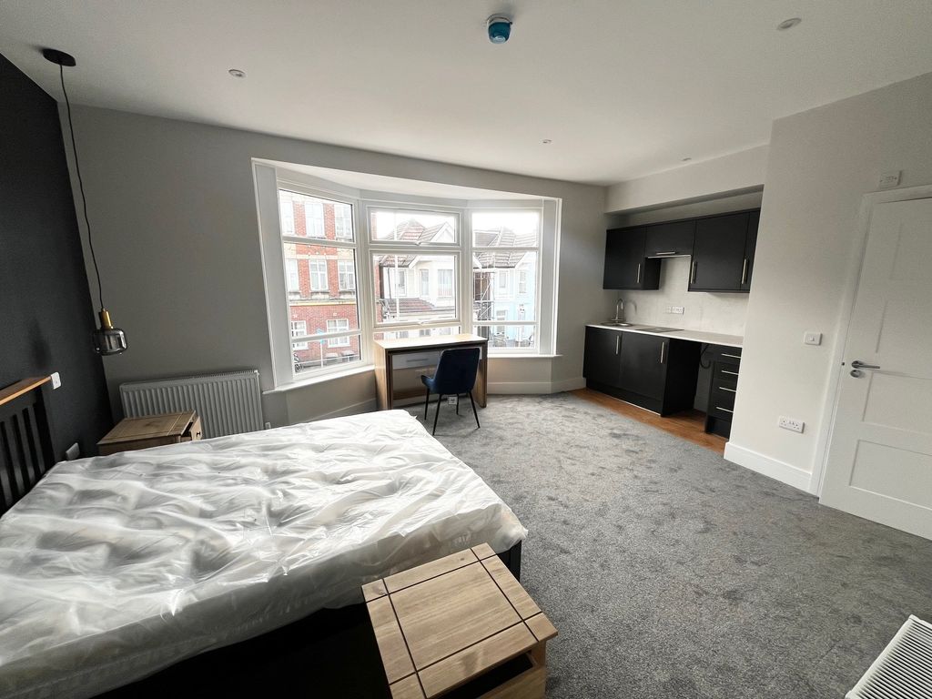Property photo 1 of 4