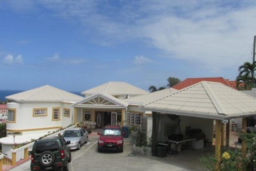 Property photo 2 of 14