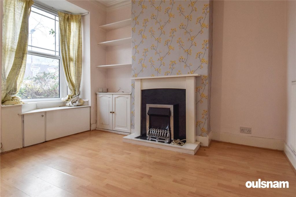 Property photo 3 of 10 Picture No. 01