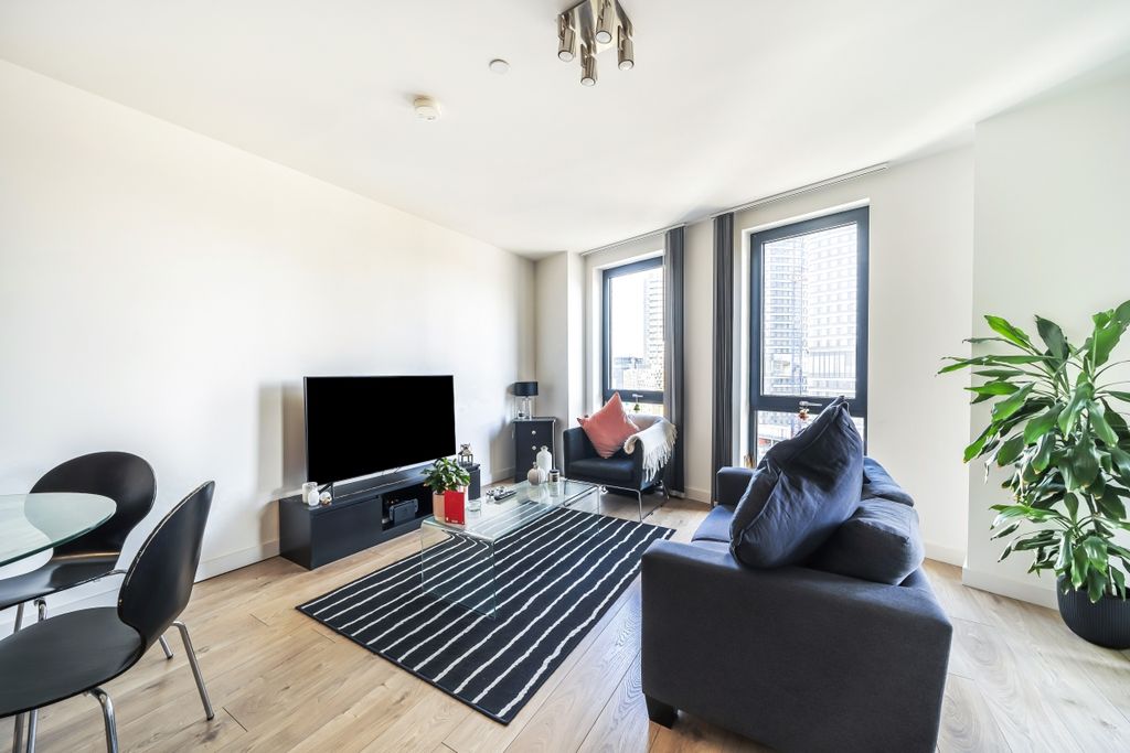 Property photo 2 of 18 1272022 (3)