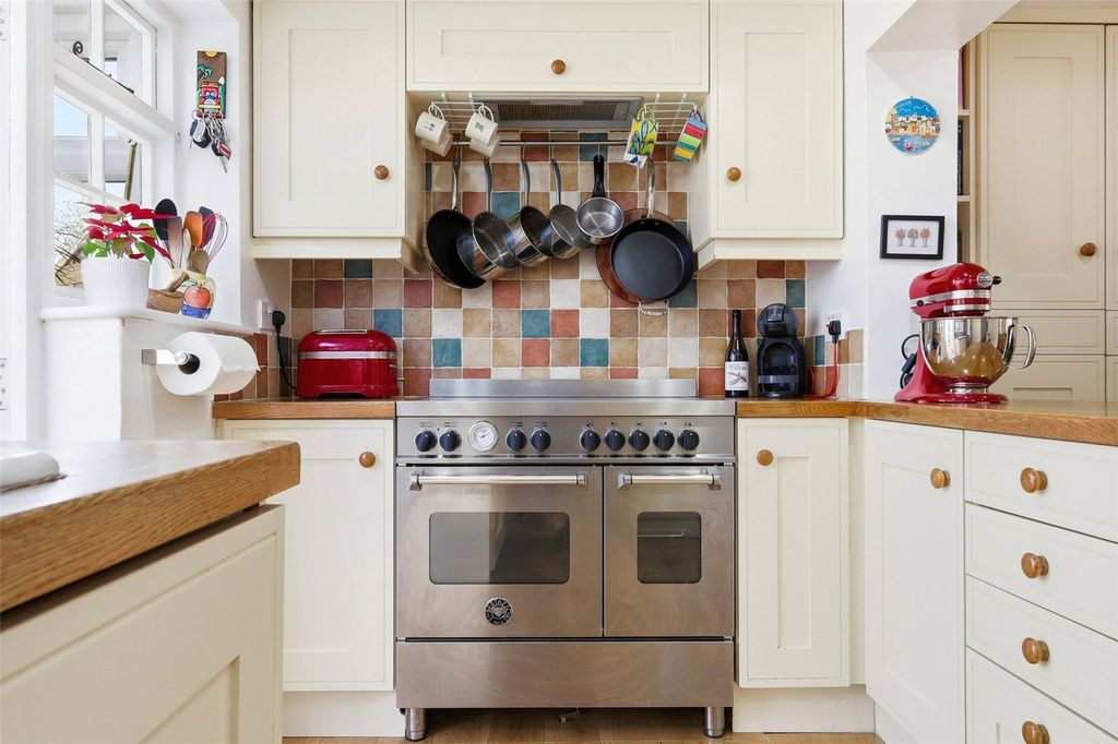 Property photo 3 of 19 Picture No. 15