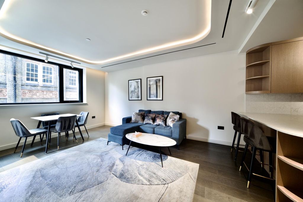 Property photo 3 of 14 Living Room