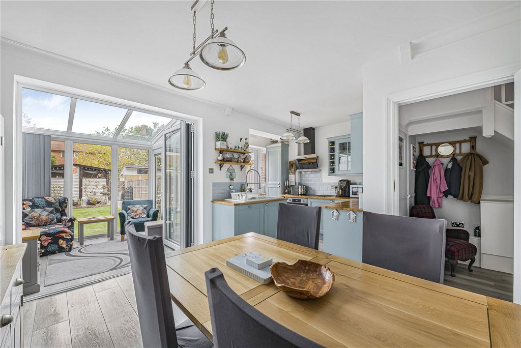 Property photo 3 of 24 Dinning Room