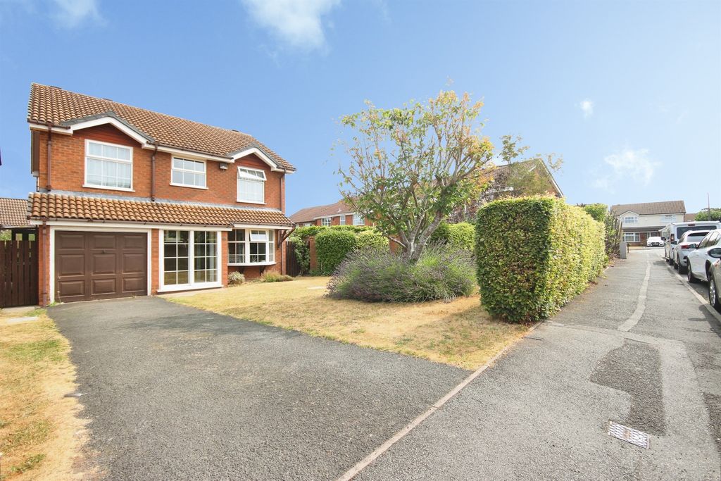 Property photo 1 of 18