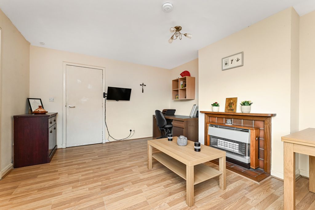 Property photo 3 of 10 Property Image 3