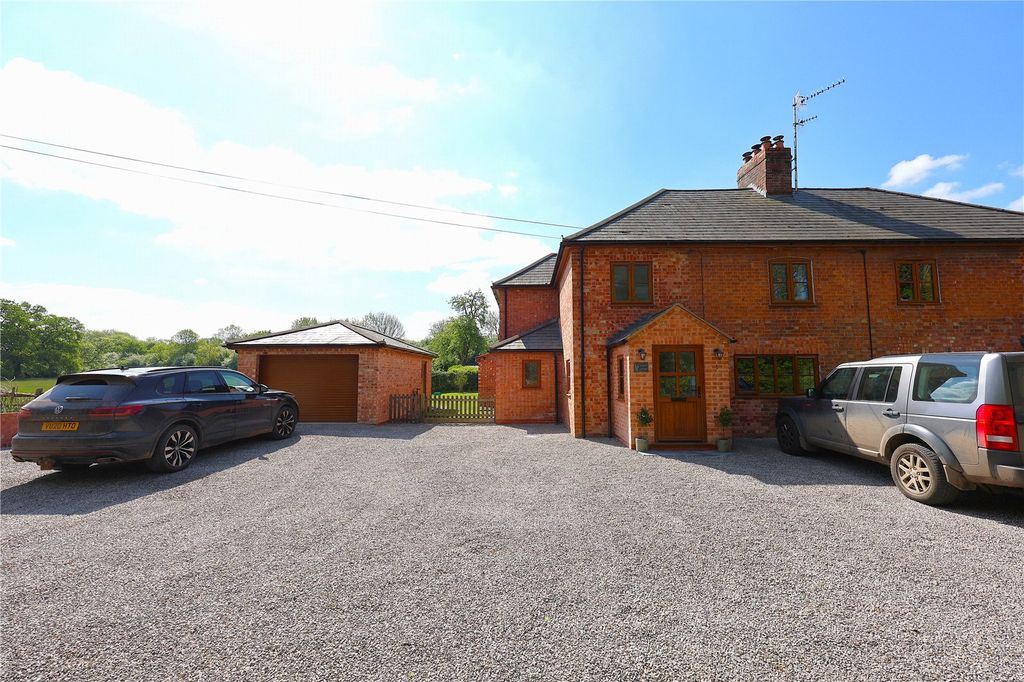 Property photo 2 of 34 Picture No. 05