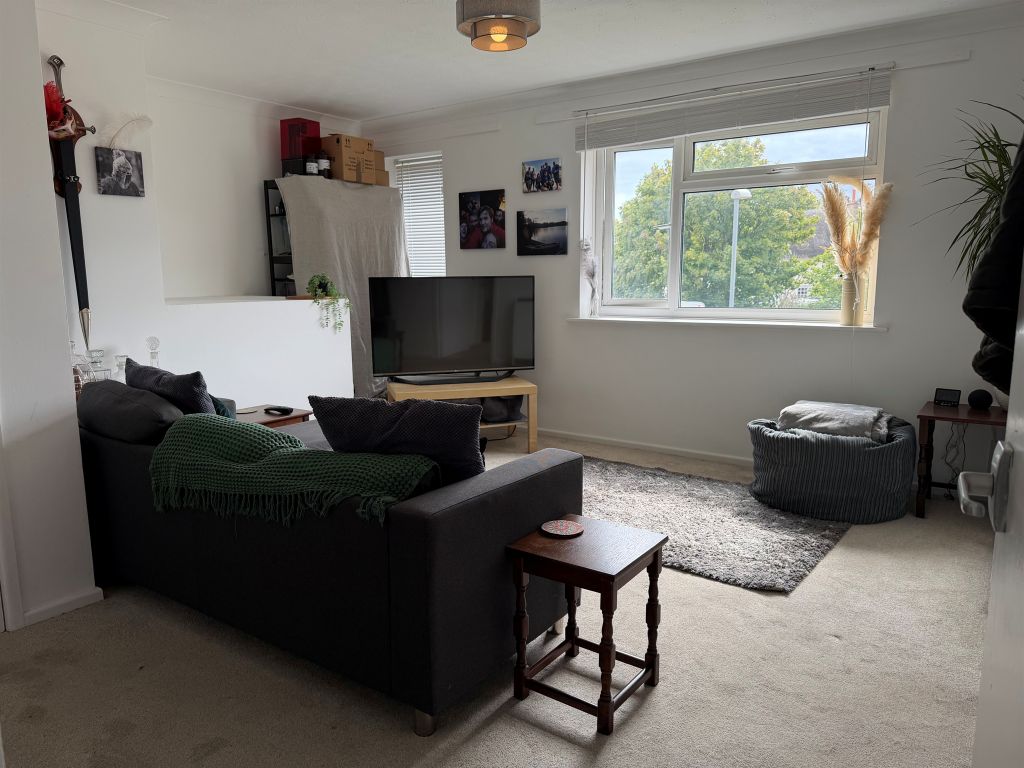 Property photo 2 of 14
