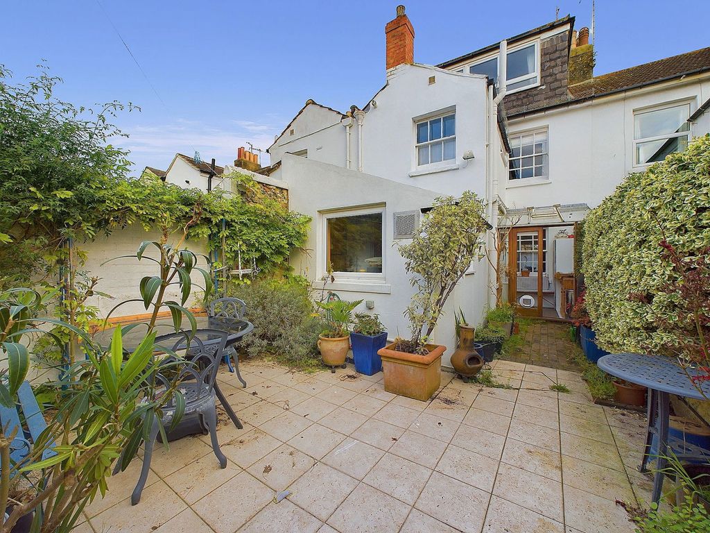 Property photo 3 of 17