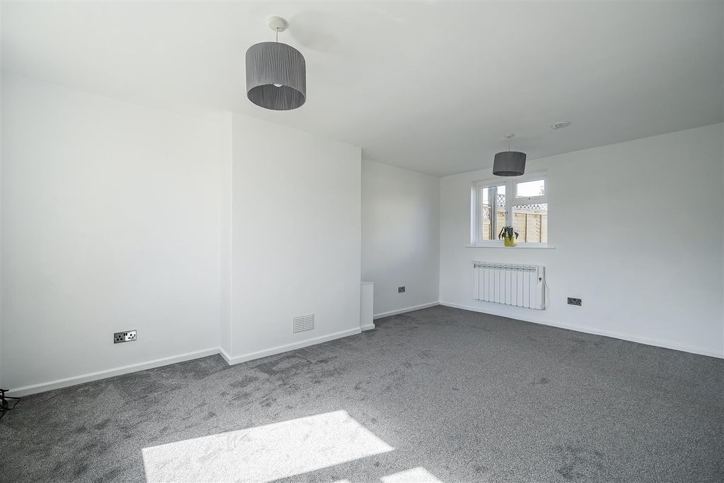 Property photo 3 of 18 1271383 (2).Jpg