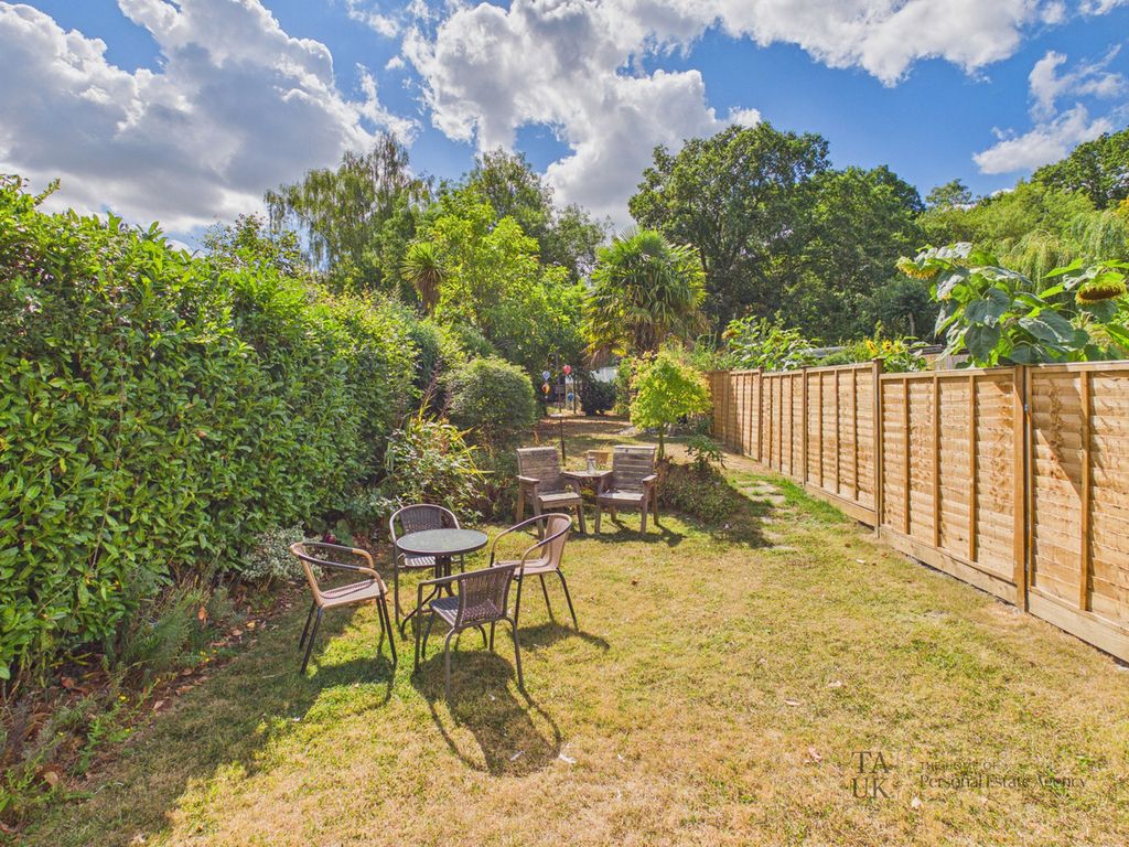 Property photo 2 of 19