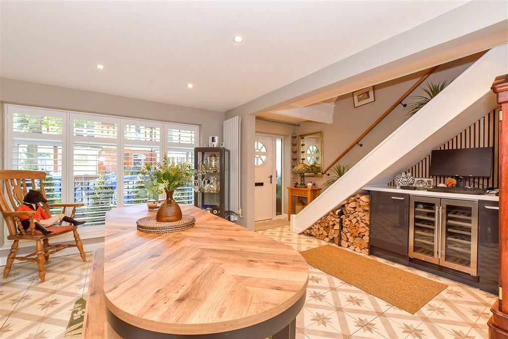 Property photo 2 of 16 Dining Area