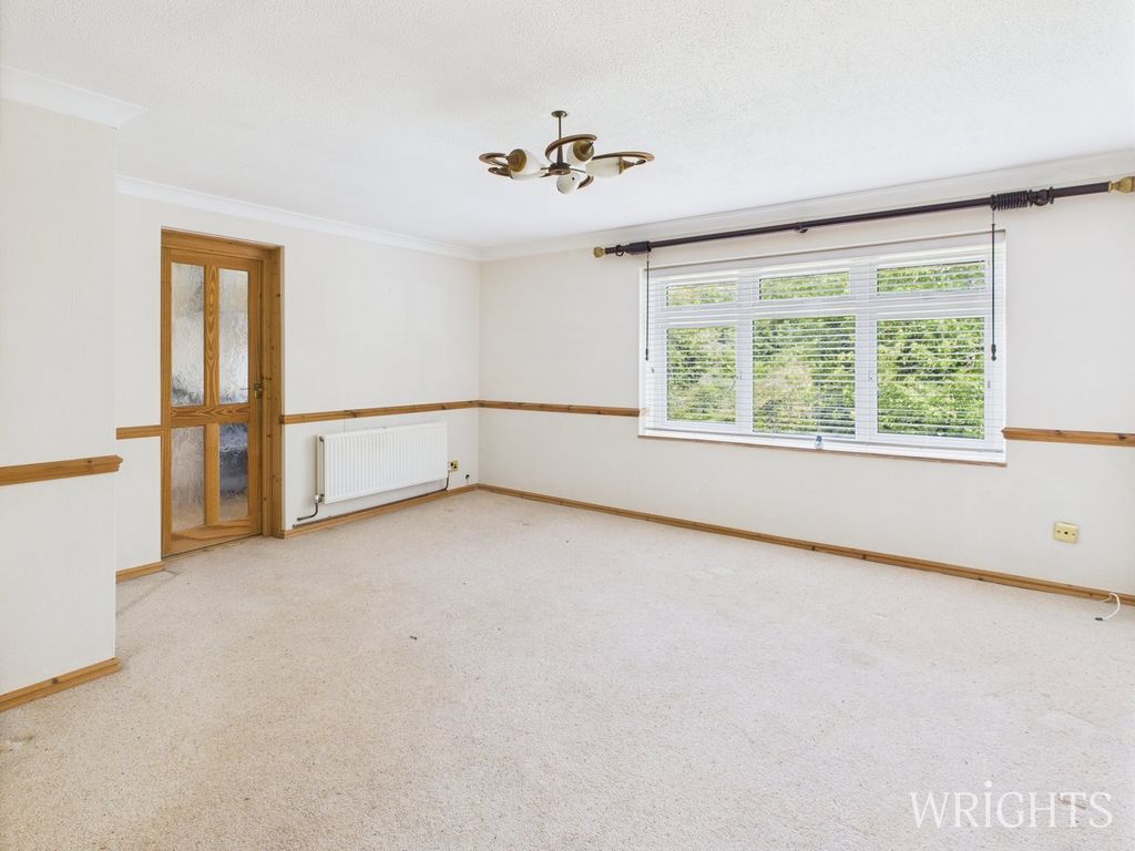 Property photo 2 of 12 Living Room
