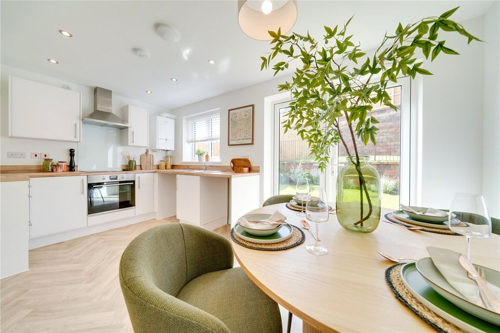 Property photo 3 of 5 Picture No. 14