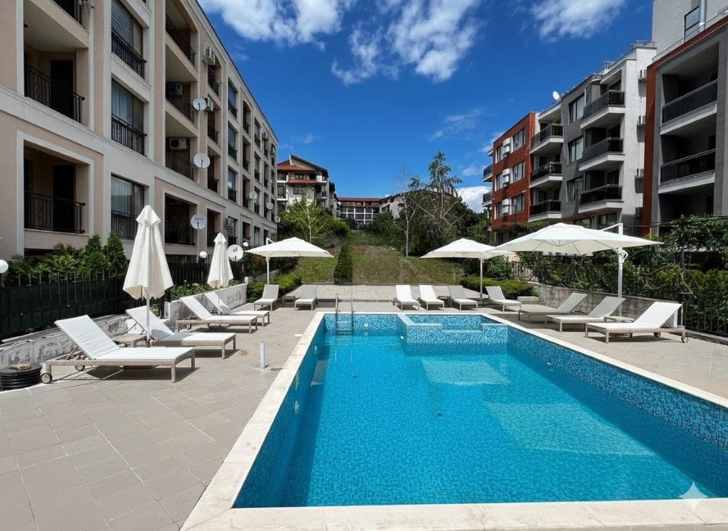 Property photo 2 of 20