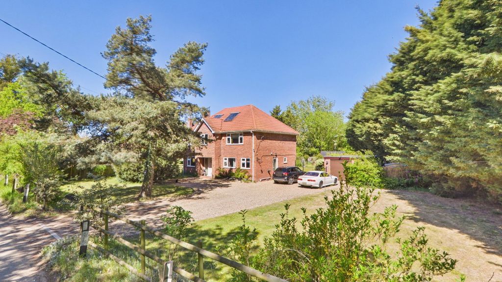 Property photo 1 of 24