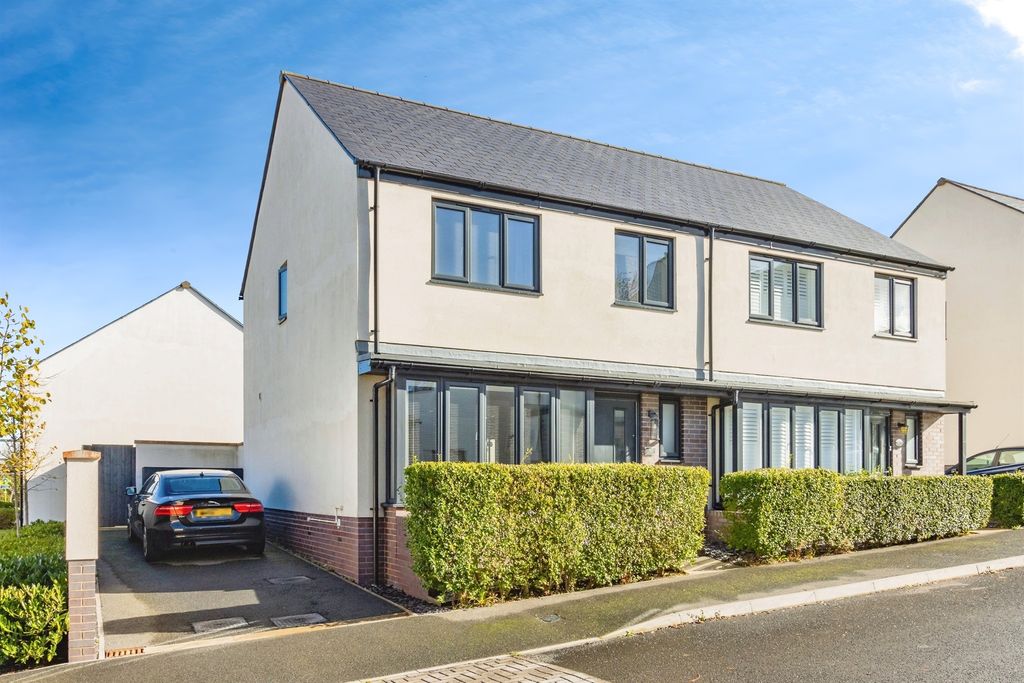 Property photo 1 of 23