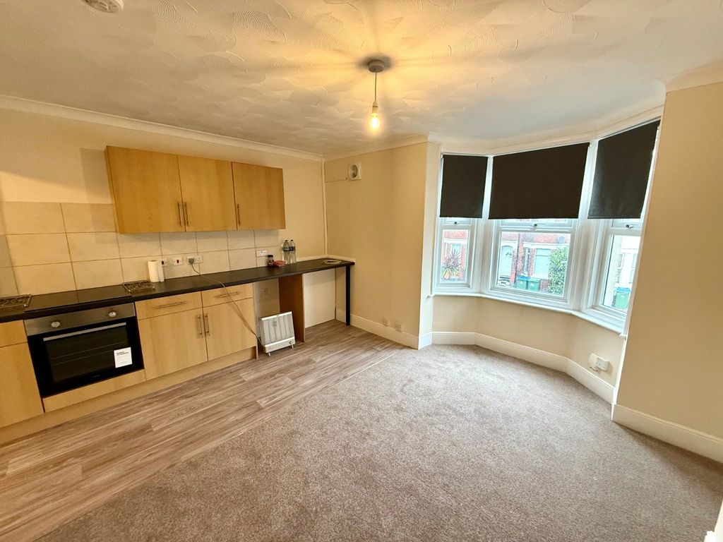 Property photo 2 of 8 Picture No. 09