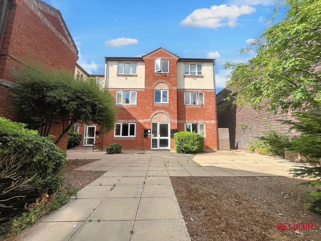Property photo 1 of 22