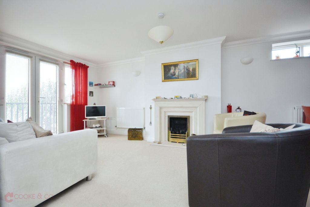 Property photo 2 of 12