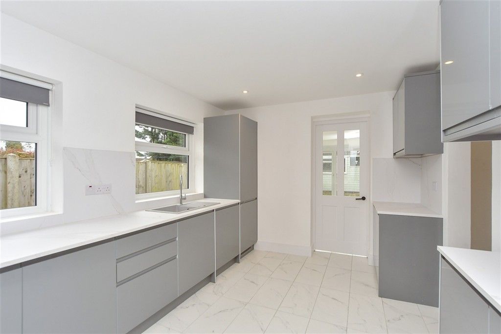 Property photo 1 of 13 Kitchen/Breakfast Room