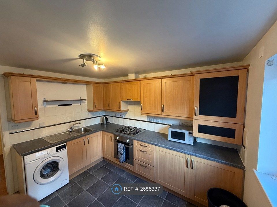 Property photo 3 of 14