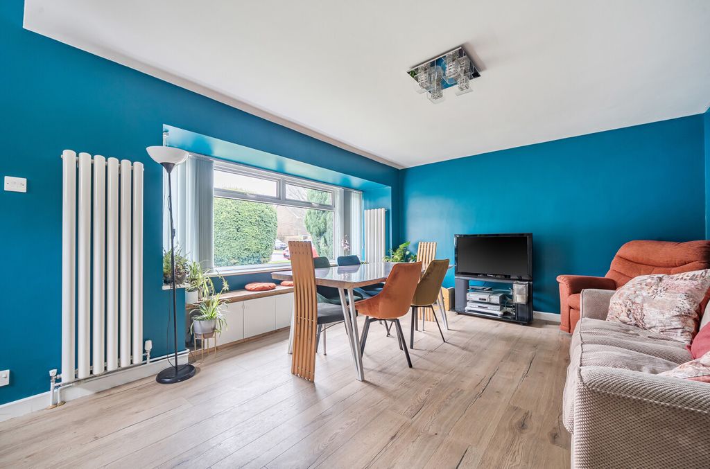 Property photo 2 of 18 1402766-8-69820B0...