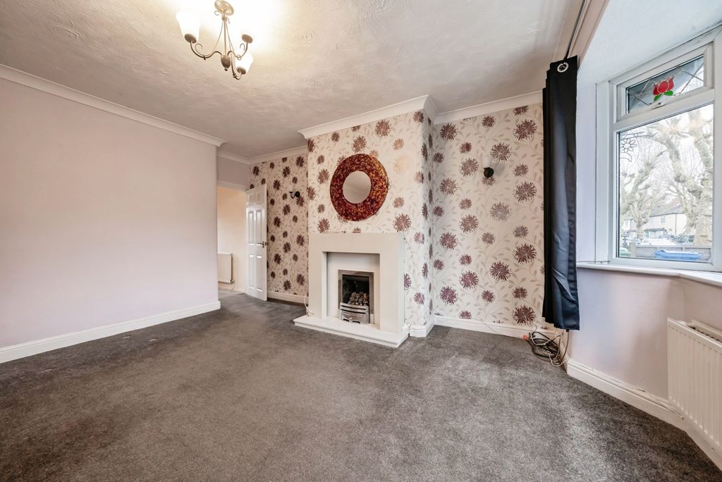 Property photo 2 of 15 Living Room