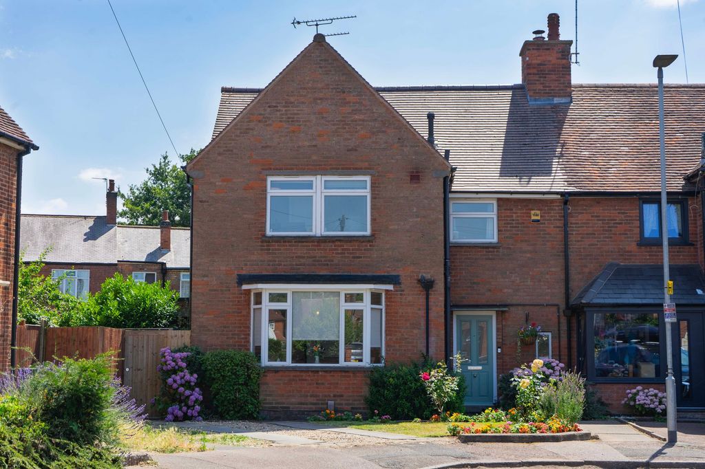 Property photo 1 of 39