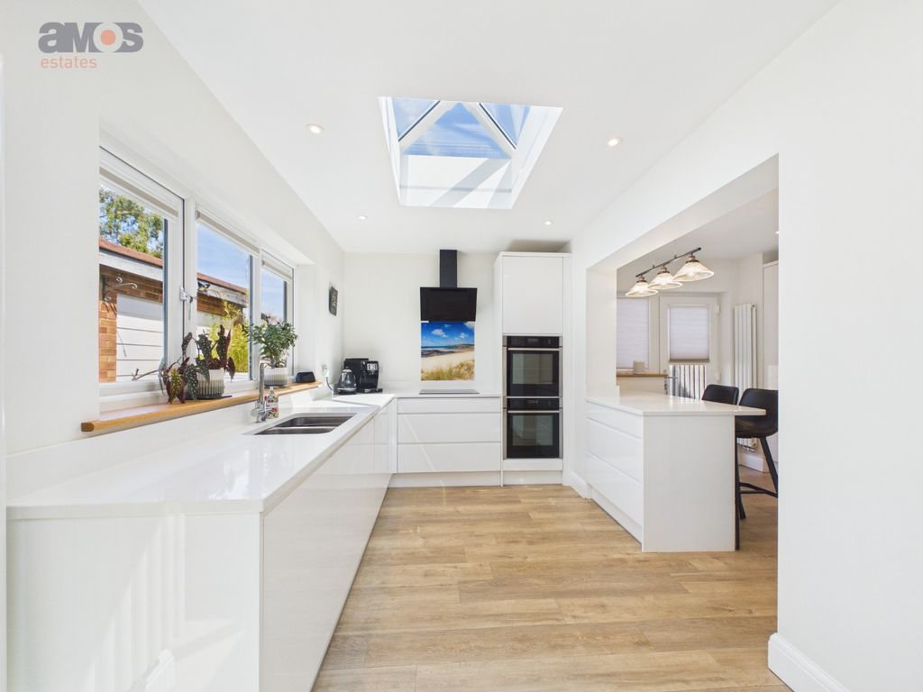 Property photo 2 of 20 5282672