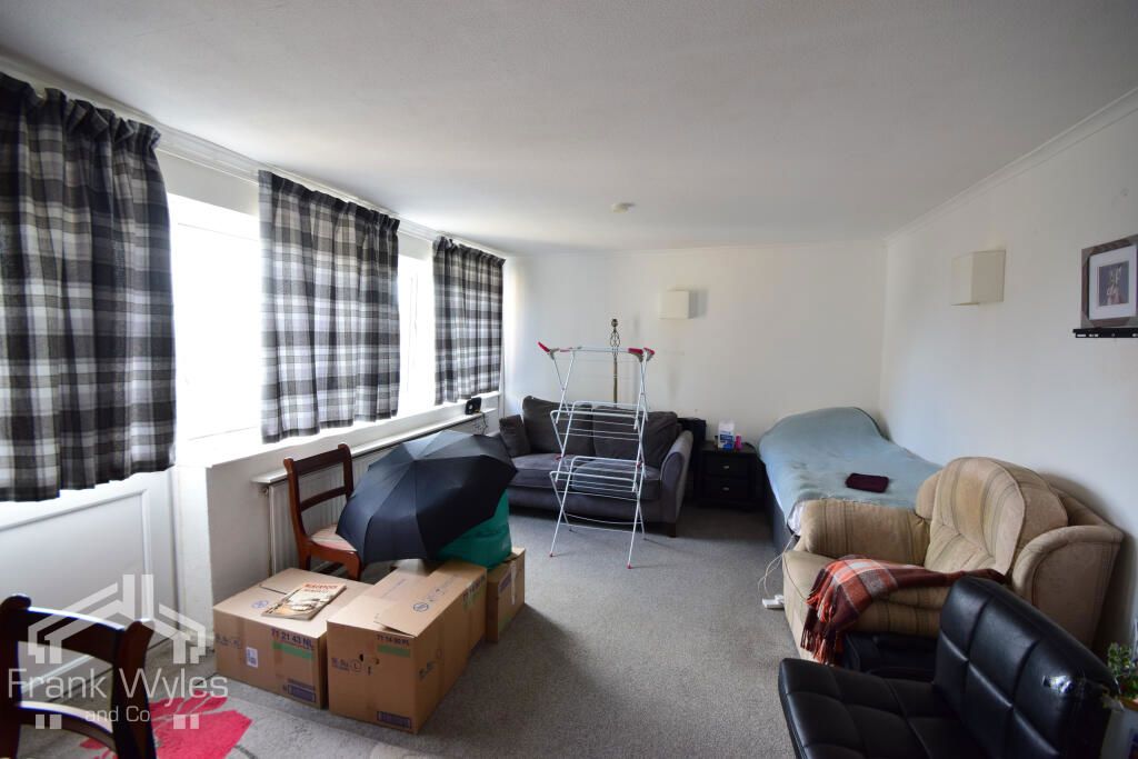 Property photo 2 of 7