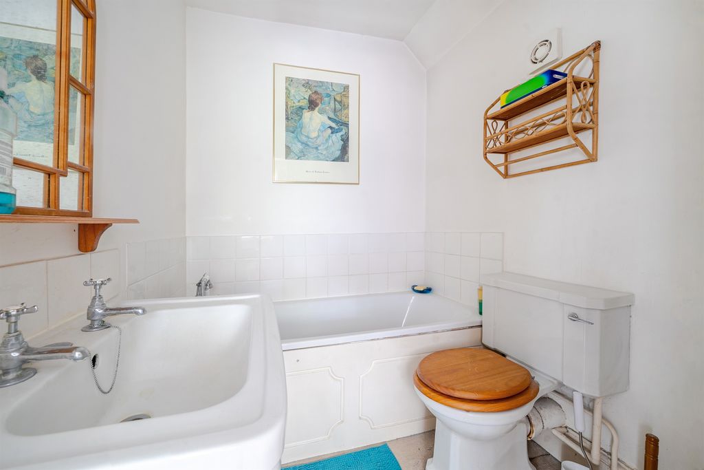 Additional image 7 of 6 bed detached house for saleEllington Road, Taplow, Maidenhead SL6