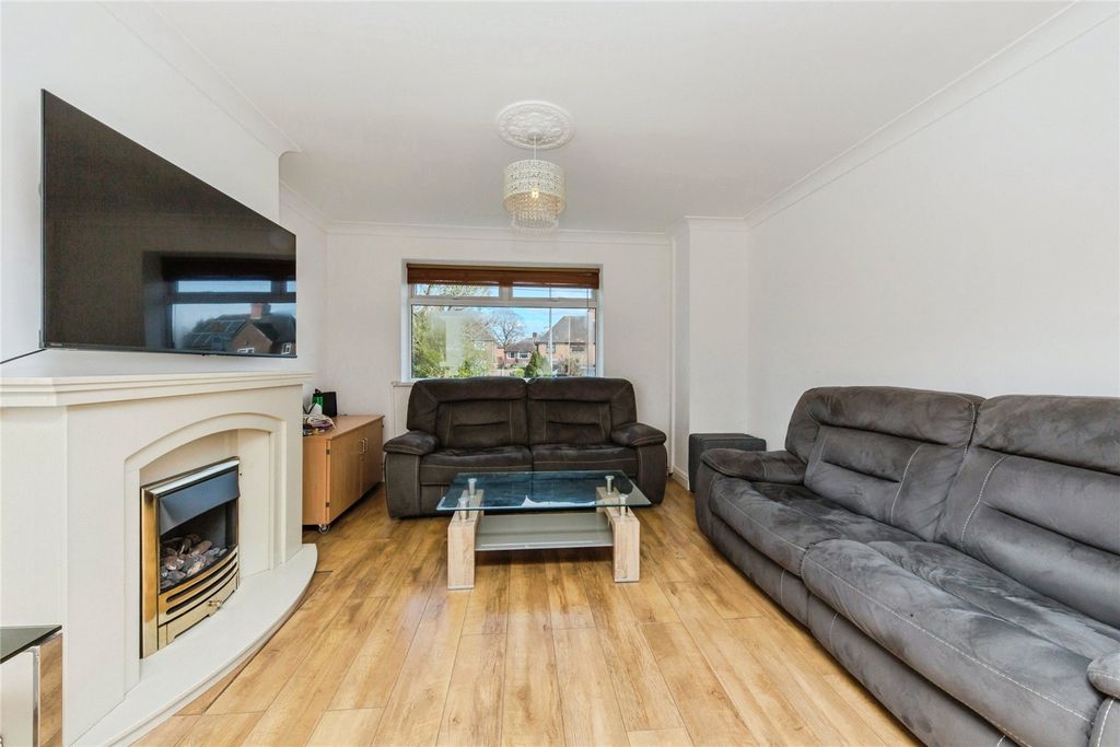 Property photo 2 of 18 Picture No. 17