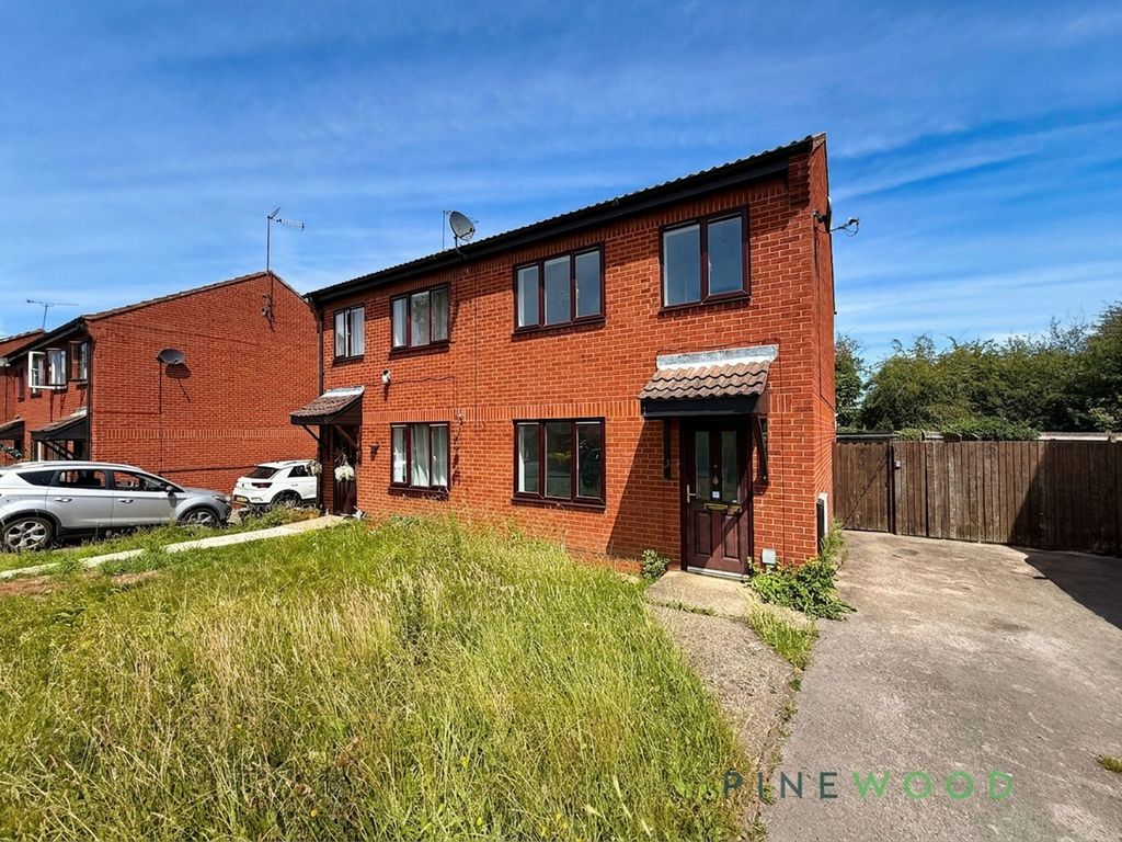 Property photo 1 of 10 Front