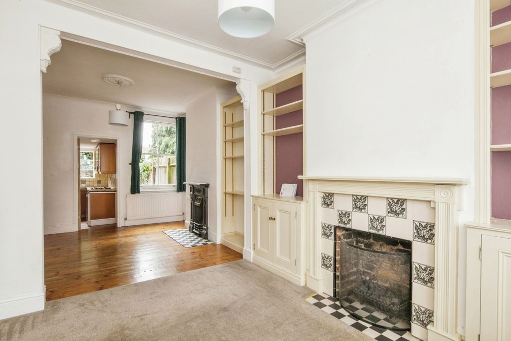 Property photo 1 of 20 Reception