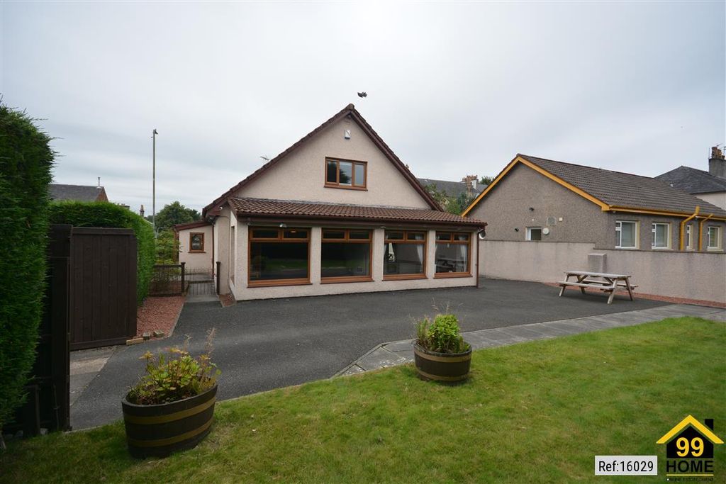 Property photo 3 of 14 Photo 2