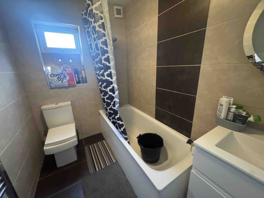 Property photo 3 of 3 Gallery