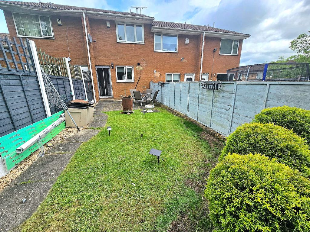 Property photo 2 of 7