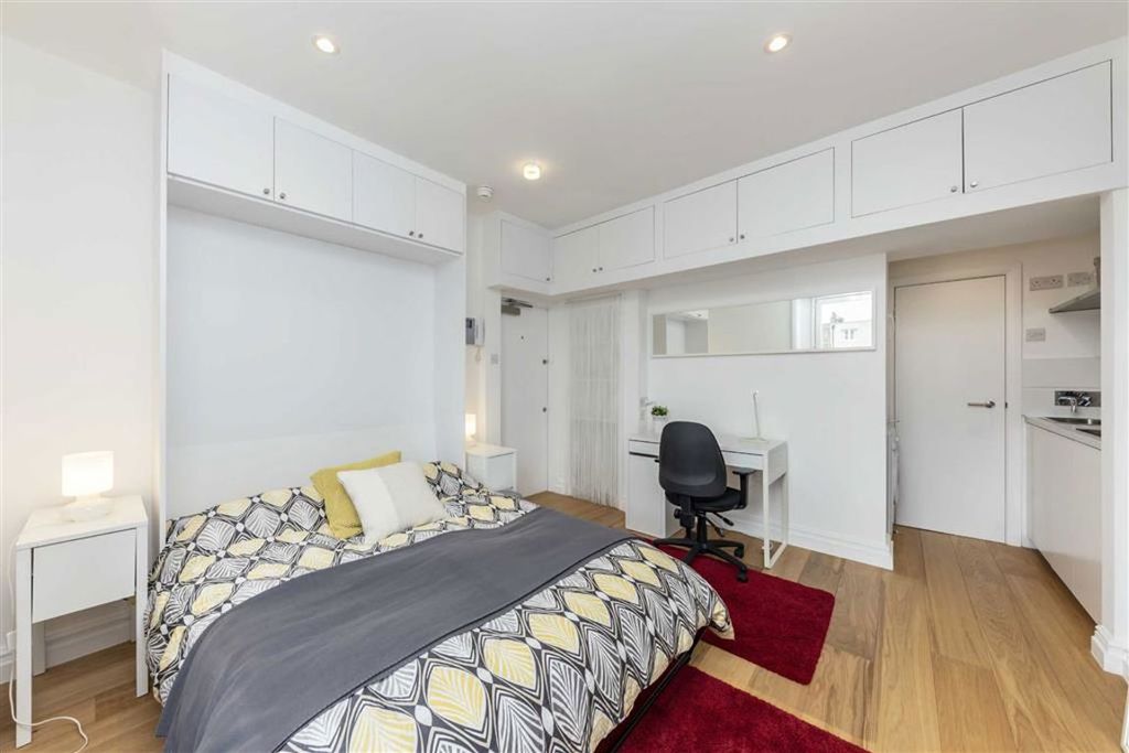 Property photo 1 of 4