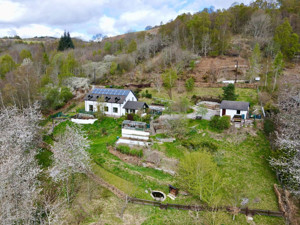 Property photo 1 of 60