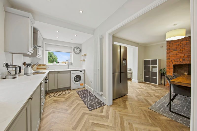 Property photo 2 of 28 Kitchen