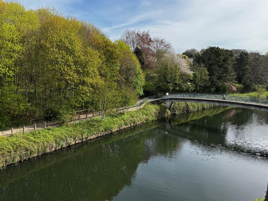 Property photo 2 of 18 Img_3237.Jpg