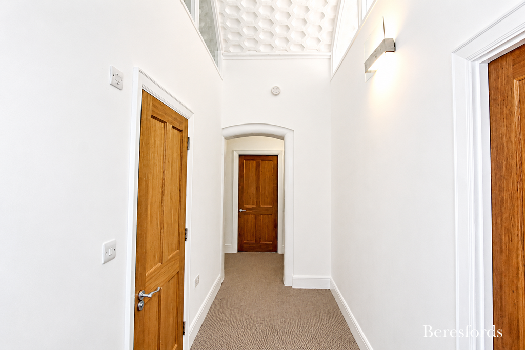 Property photo 3 of 13 Hallway