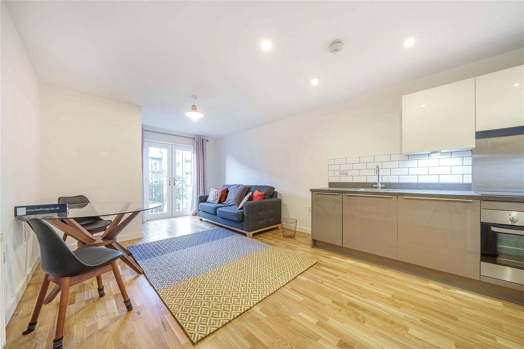 Property photo 2 of 11 Picture No. 04