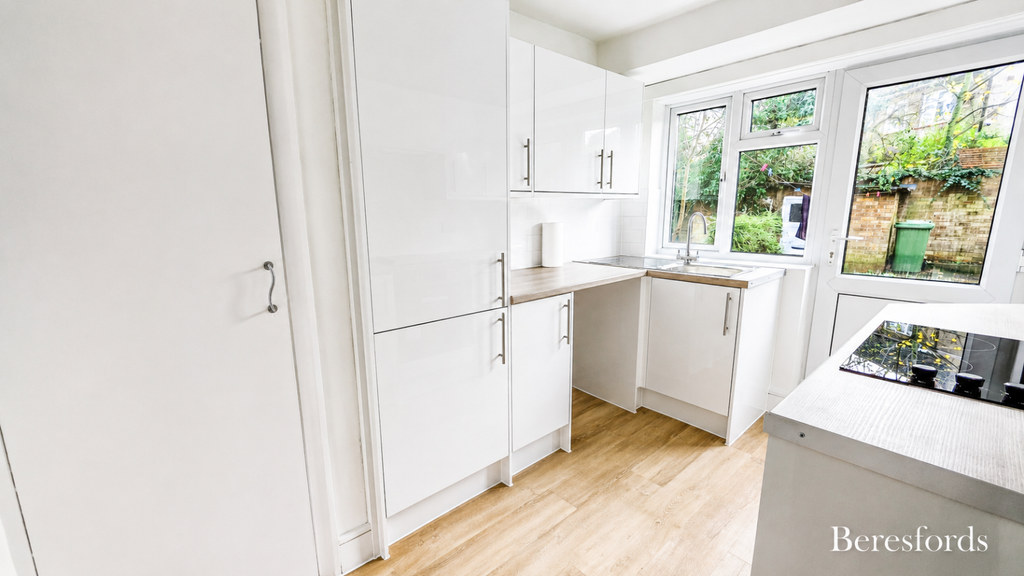 Property photo 3 of 9 Kitchen View 1