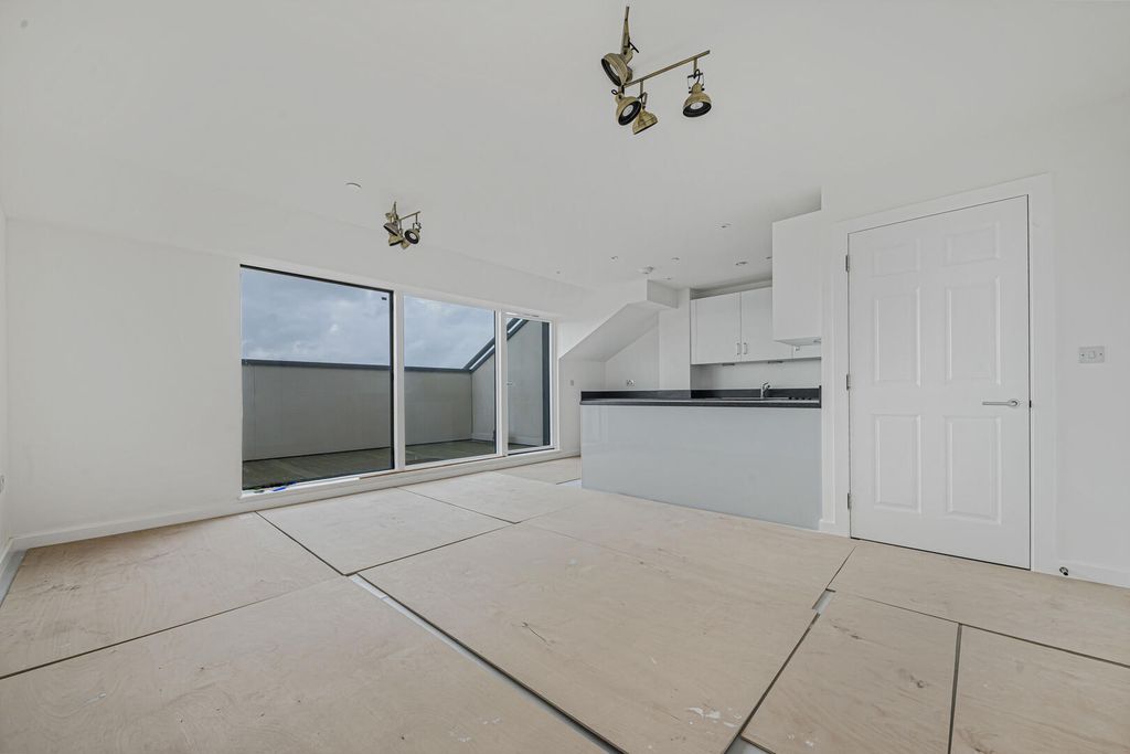 Property photo 3 of 9 Living Room