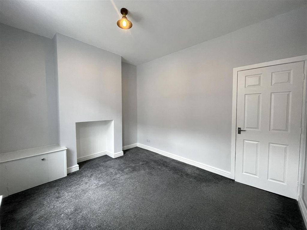Property photo 2 of 8 Front Reception Room .Jpg