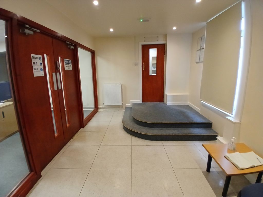 Property photo 2 of 22 Photo 16